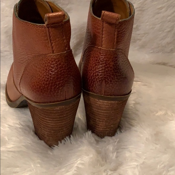 Lucky Booties - Picture 3 of 5